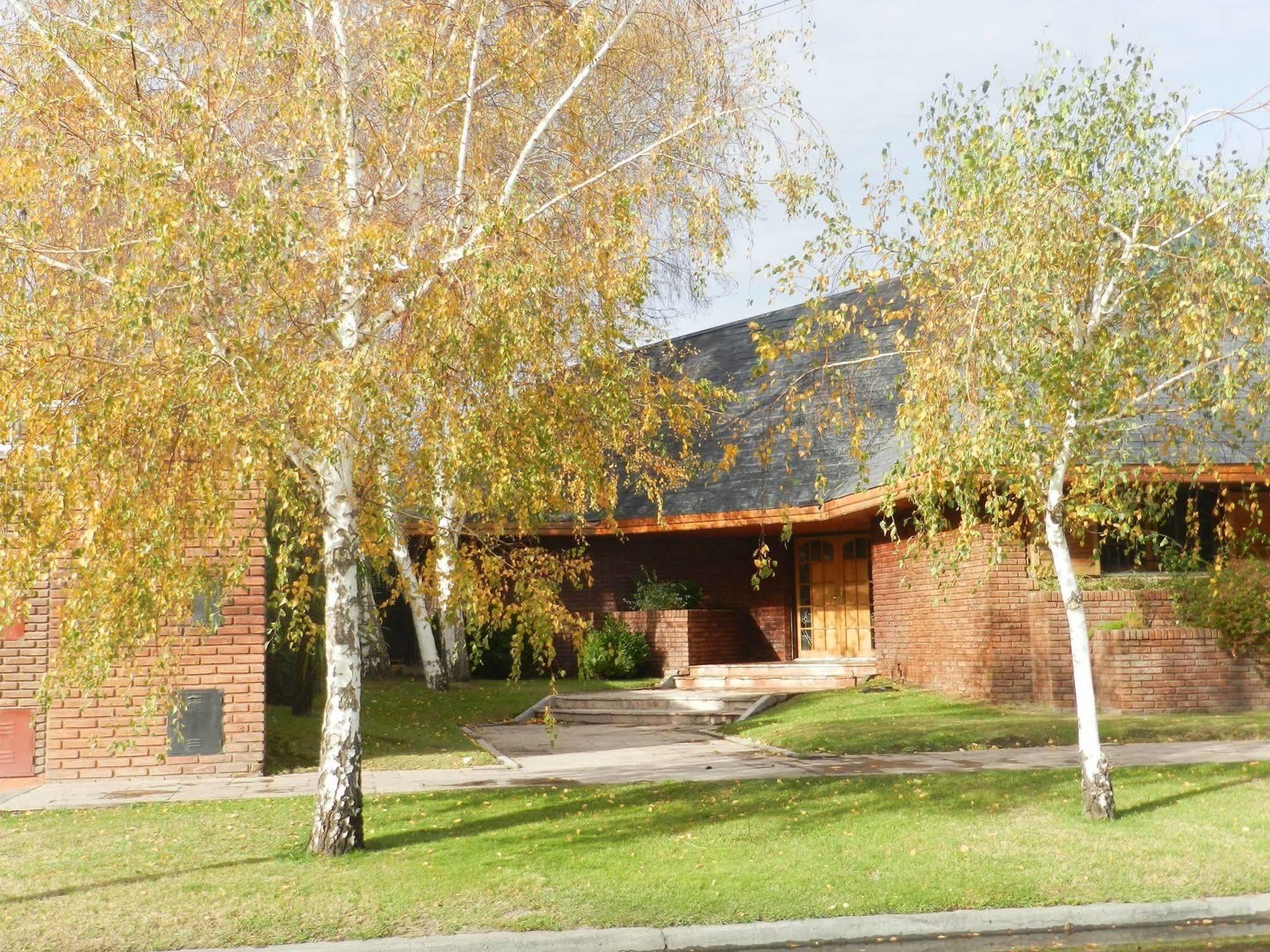La Casona Del Rio Hotel Neuquén Exterior foto