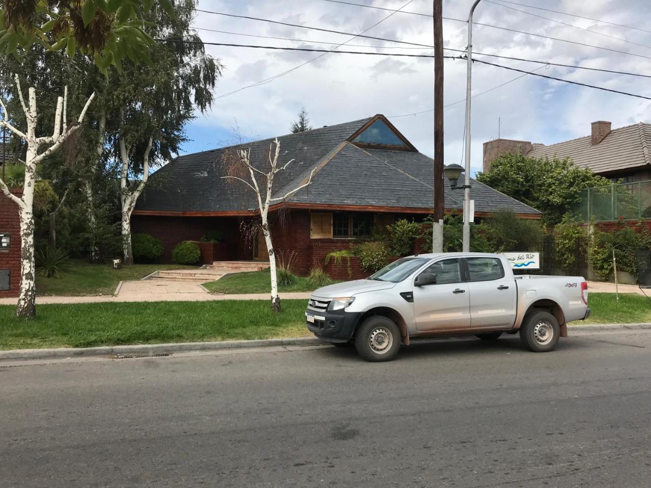 La Casona Del Rio Hotel Neuquén Exterior foto